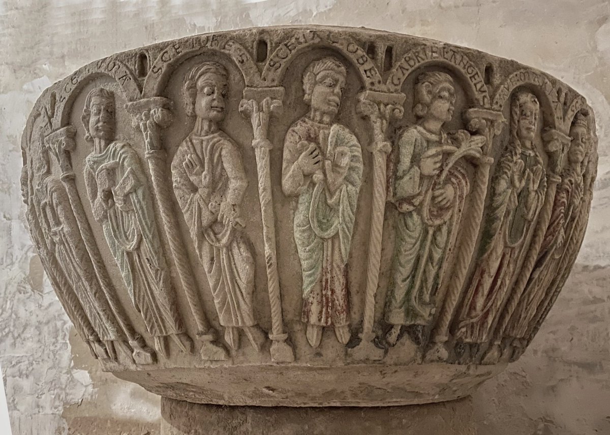 RomanicoEspana's tweet photo. Resulta muy poco conocida al custodiarse en una iglesia de escaso valor artístico y alejada de circuitos turísticos, pero esta de Cueva-Cardiel (Burgos) es para mí una de las mejores pilas bautismales del románico español https://t.co/OnXcsxvCzN
