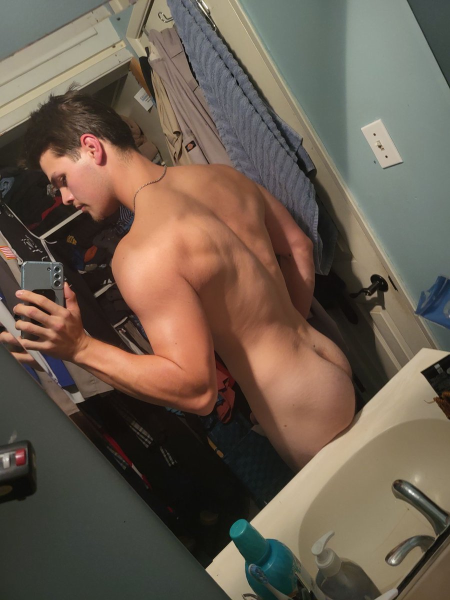 Melimybeloved's tweet photo. Dms wide open tn I'm horny asf https://t.co/NhTxZ1TsLi