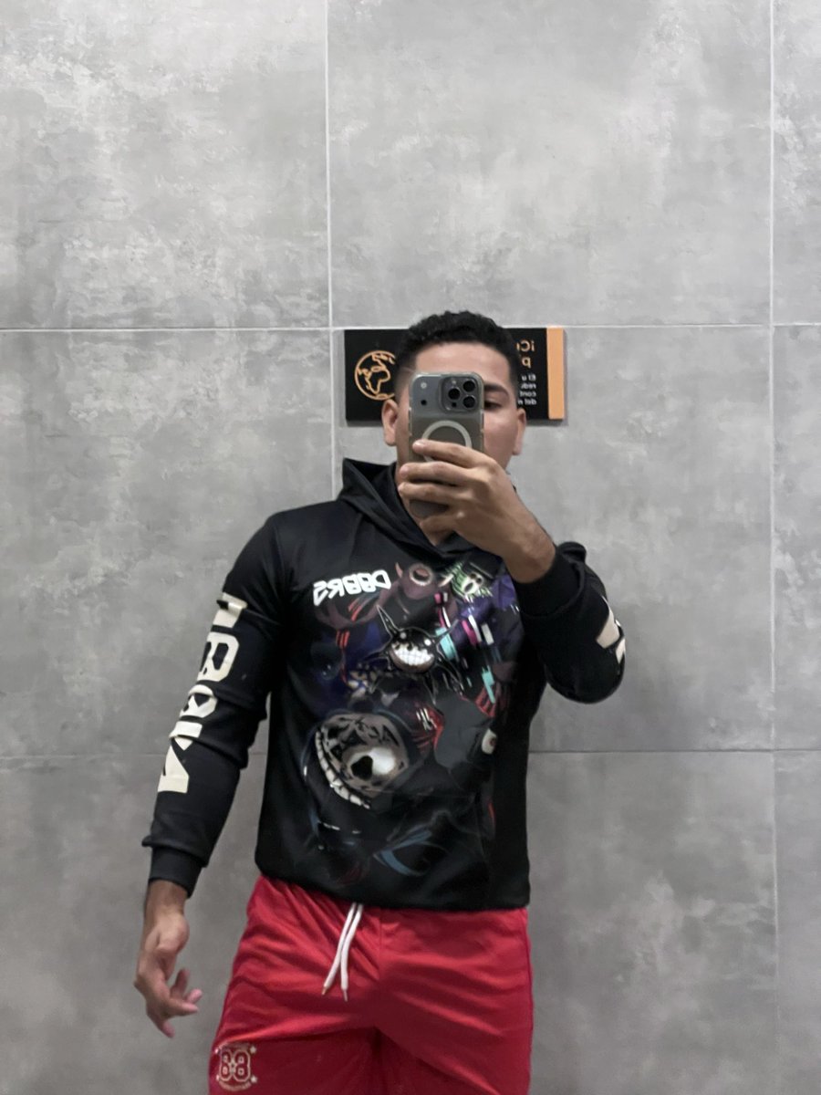 norlanj06's tweet photo. Quieres 🍆? https://t.co/fDzfxcsV6Y