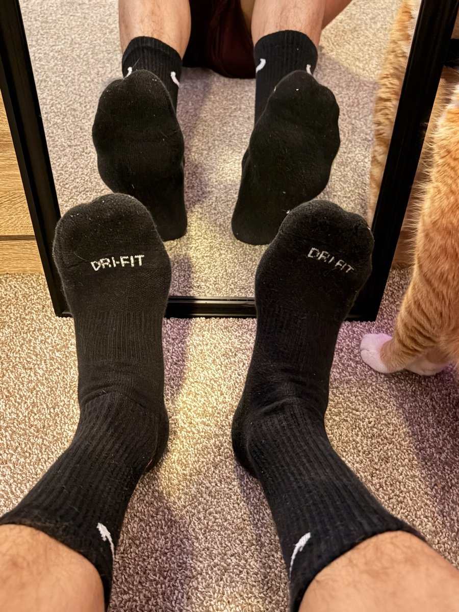 nikesock_lover's tweet photo. thank you all for the new follows welcome 😈

#mIm #gay #feet #gayfeet #gayfeetworship #footfetish #feetfetish #footworship #feetworship #socks #nikesocks #nikesockworship #gaysocks https://t.co/MS2WirnoKb