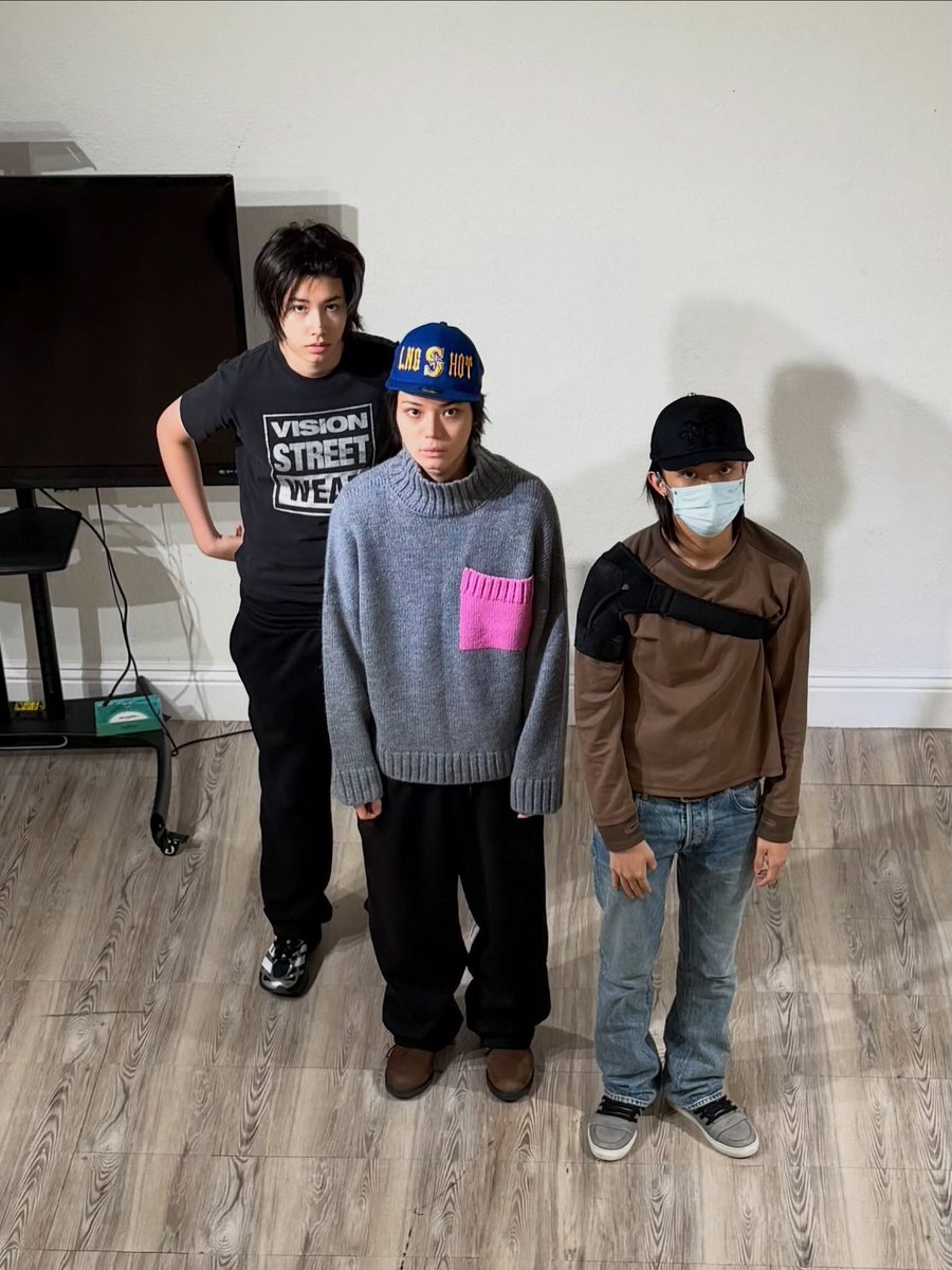 terjemahinRYUL's tweet photo. 🎵 Jack Harlow - GHOST

#률 #RYUL #롱샷 #LNGSHOT https://t.co/ehulsEbTsb