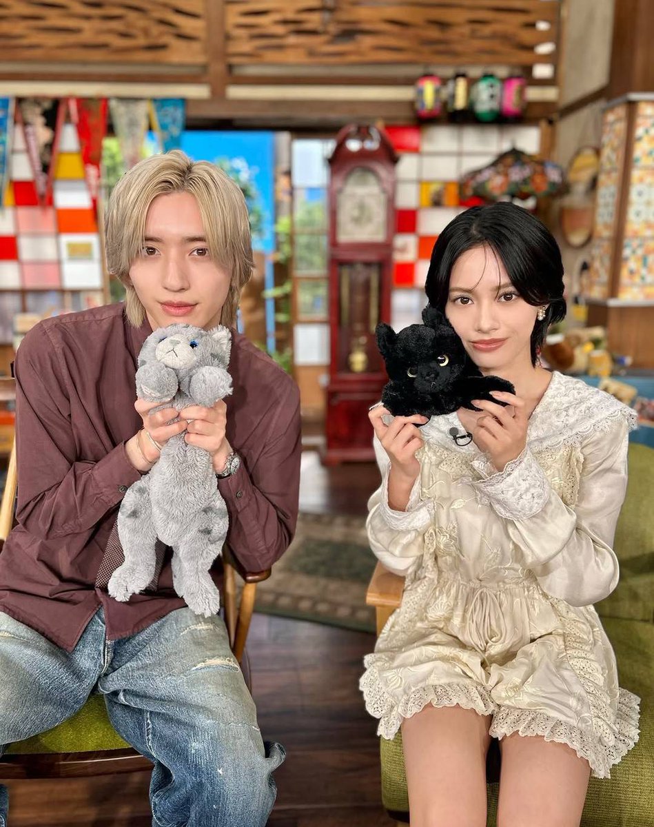HamaBack's tweet photo. 道枝駿佑くん、モフモフぬいぐるみギュっとしてるの可愛い〜☺️
オンエア楽しみにしてるよ✨️ https://t.co/vkyv0EvNUv