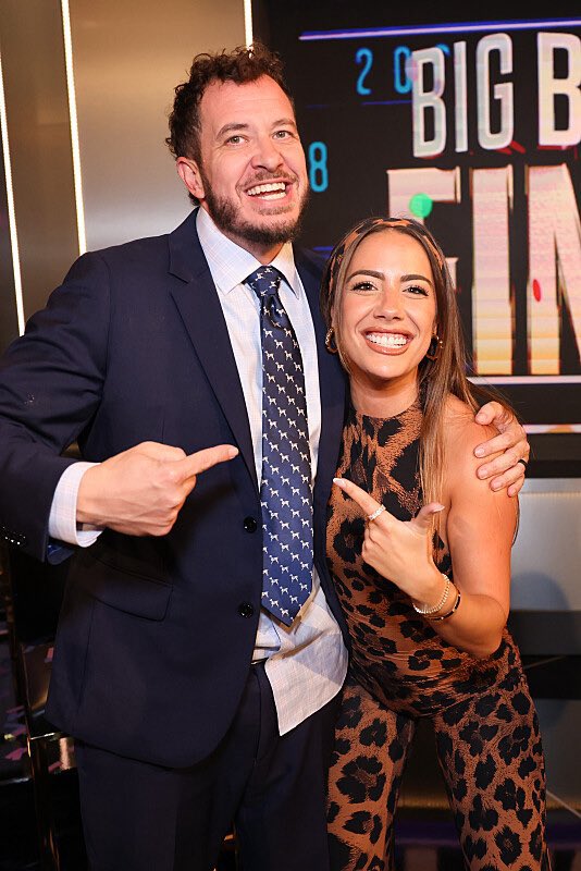 DevensUpdates's tweet photo. Devens at/after #BB28 finale 🧵 https://t.co/f5yeeEBeGh