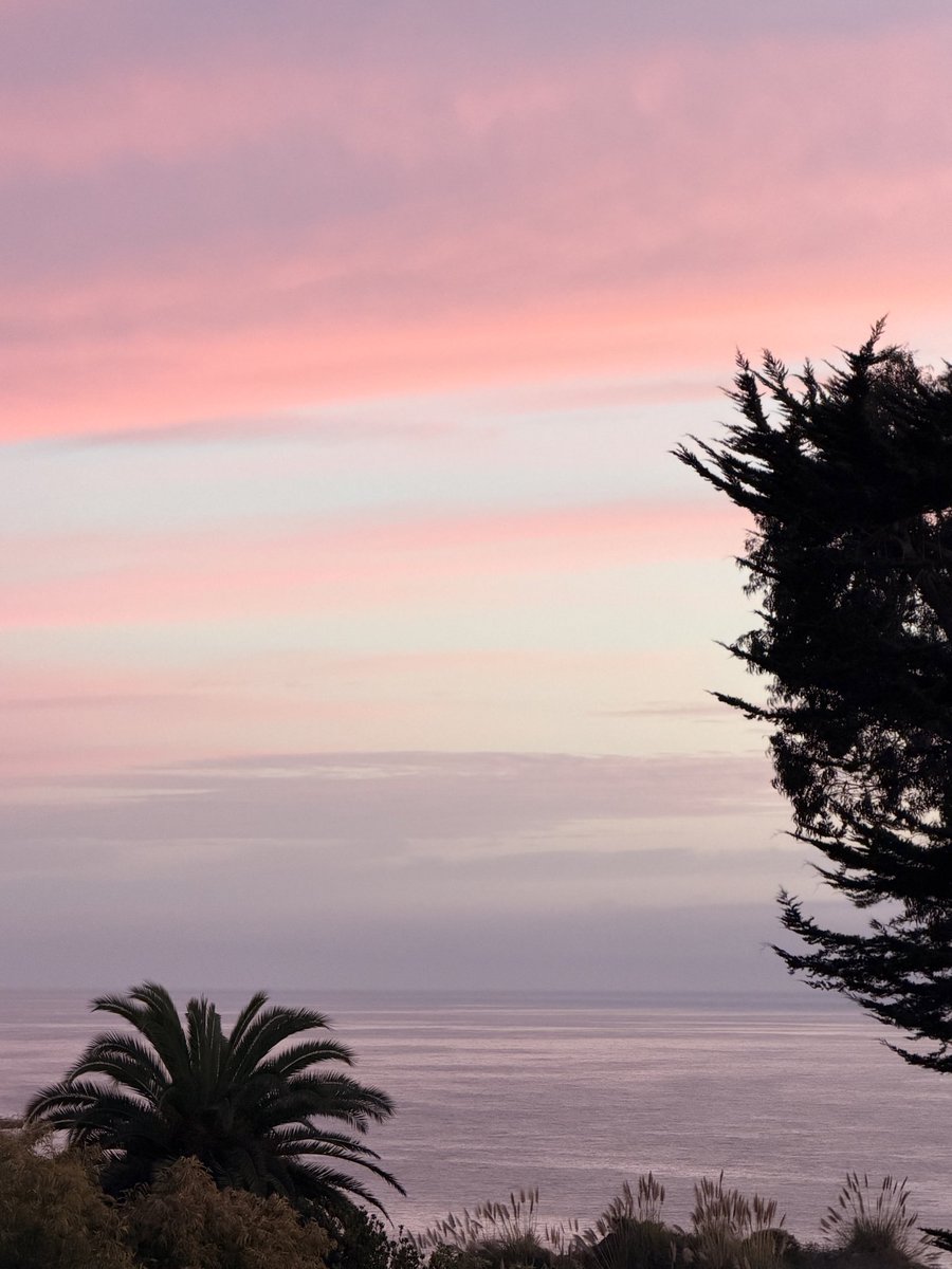 livepath's tweet photo. One single sunset... https://t.co/6Nu8WPmfSD
