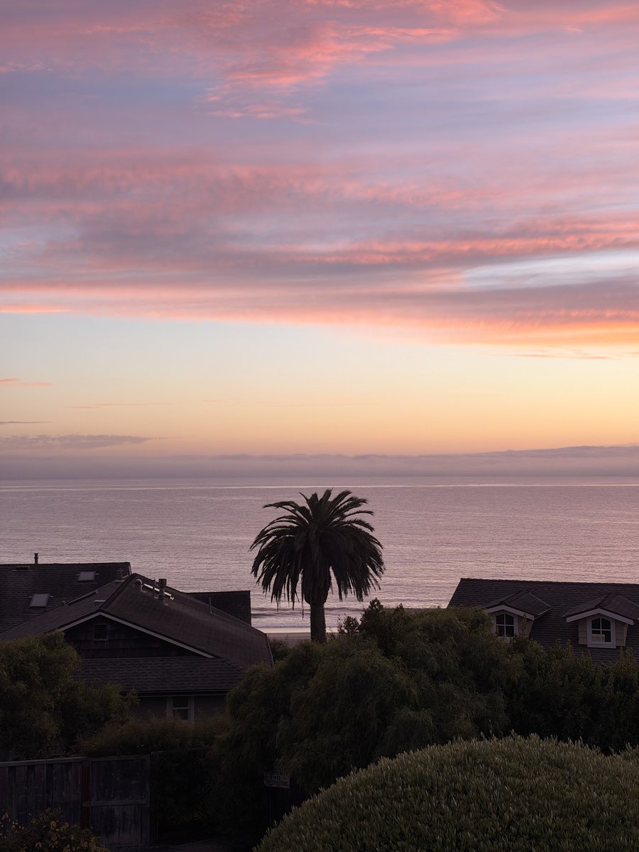livepath's tweet photo. One single sunset... https://t.co/6Nu8WPmfSD