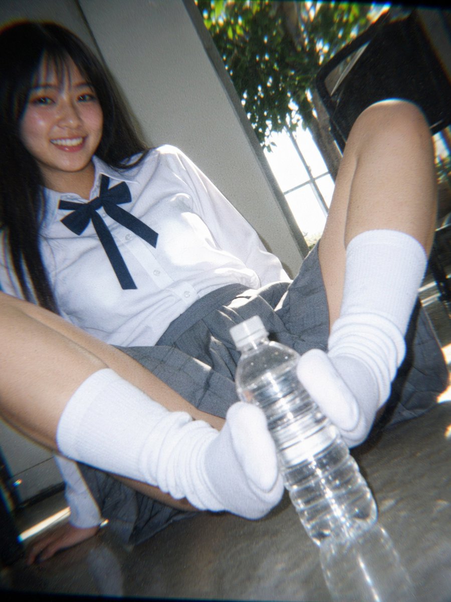 mmm53096445's tweet photo. 足が器用な女子好き？ https://t.co/ibfuL0EBaM