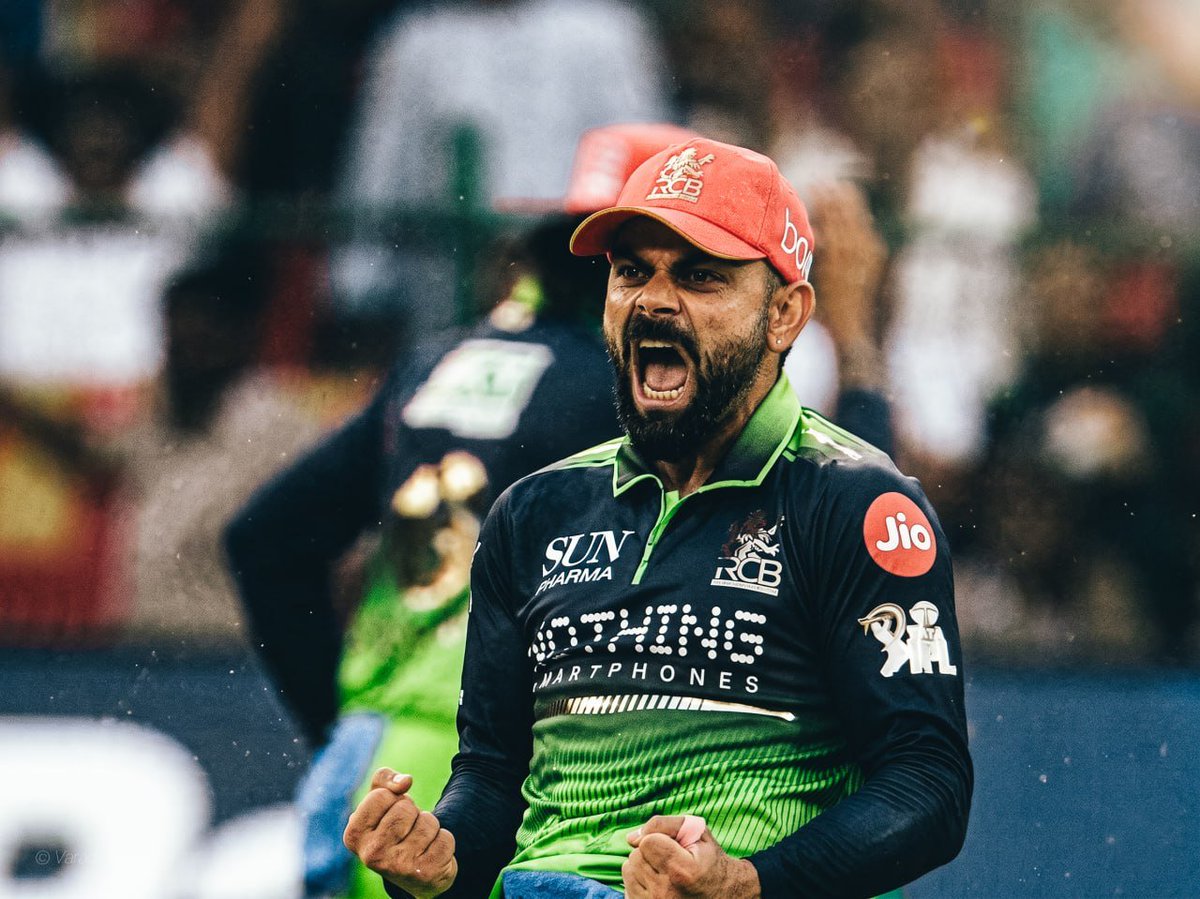 sayli665591's tweet photo. Goodu wali morning sbko 💚🎀✨
.
.
.#viratkohli #loml #chiku #mylove #cutie #rcbian #rcb #royalchallengersbanglore
.
. https://t.co/OFNyd7qXmW