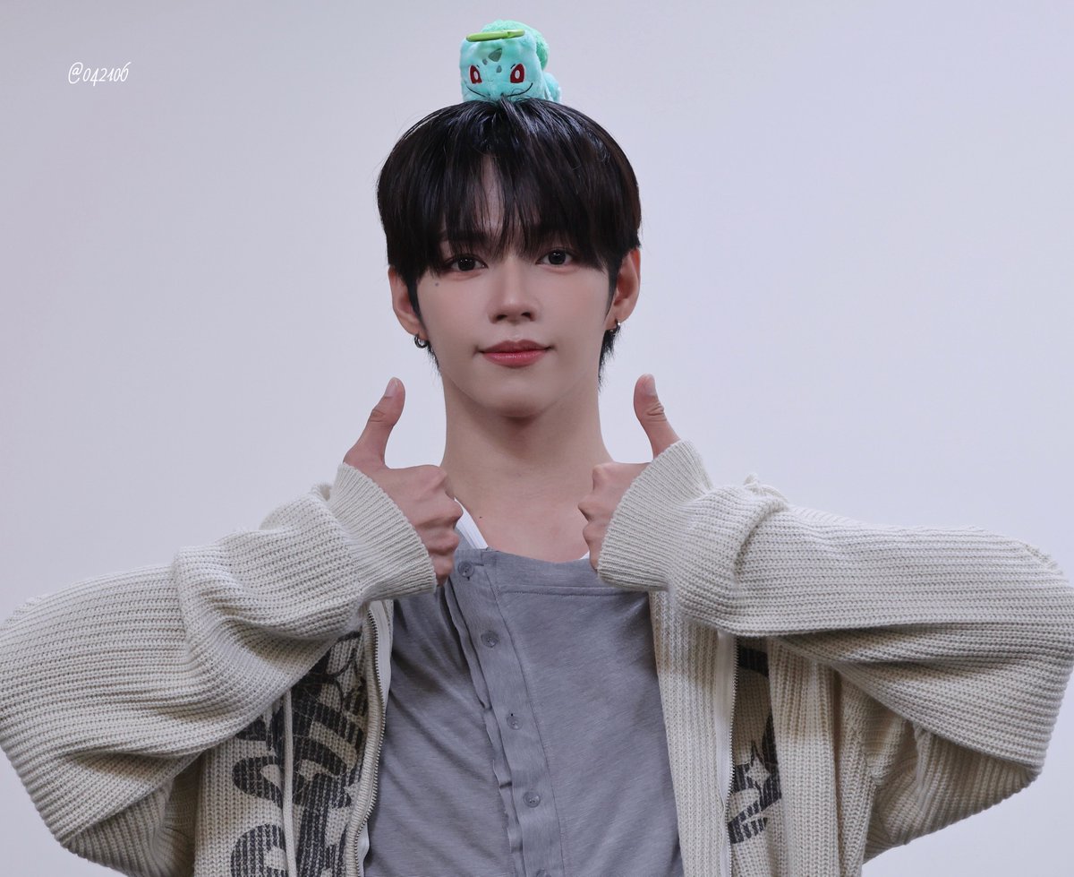 0421o6's tweet photo. 20261002

#AHOF #아홉
#JL #제이엘 https://t.co/QNbODkGkxR
