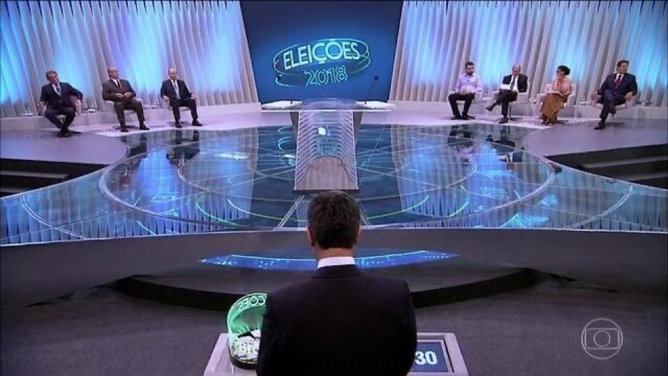 pravda_br's tweet photo. Cadê o púlpito vazio em 2018?
A Globo sempre teve lado. https://t.co/rkBPFcZFkK