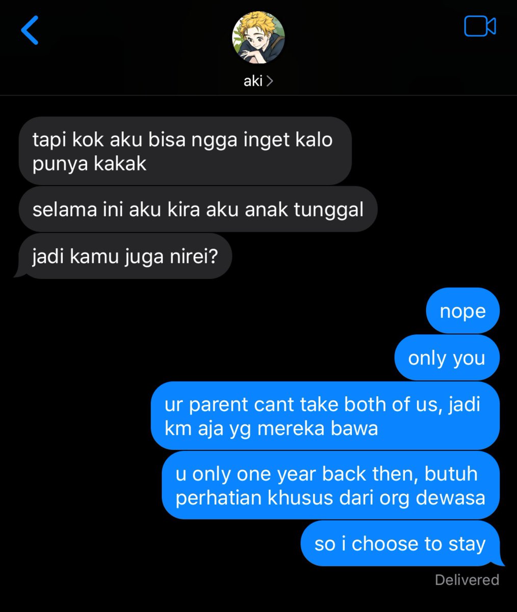 emiliecchi's tweet photo. #rossonirei kangen 

cw // incest https://t.co/067yAfIJPC