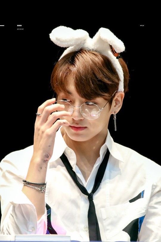 lonxuu97's tweet photo. Bunykoo https://t.co/4KHHvvuQTf