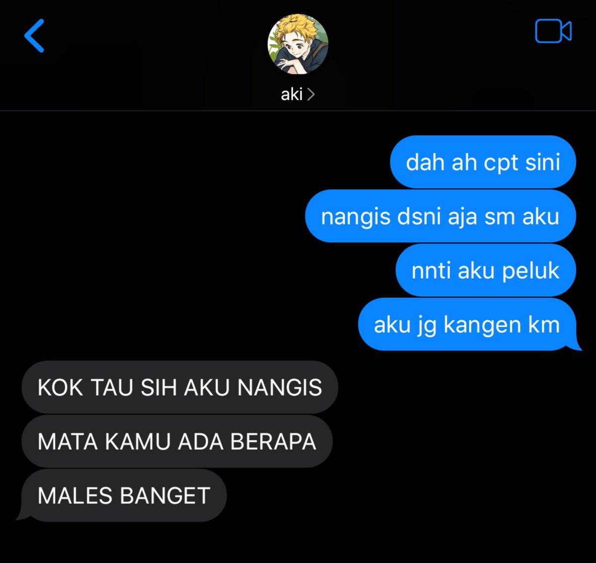 emiliecchi's tweet photo. #rossonirei kangen 

cw // incest https://t.co/067yAfIJPC