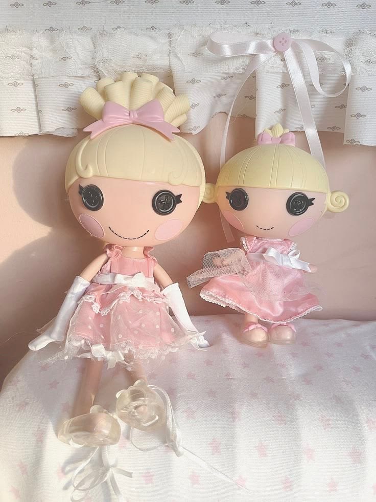 Fairieshelves's tweet photo. ғᴏʀᴇᴠᴇʀ ᴀ ʟᴀʟᴀʟᴏᴏᴘsʏ ɢɪʀʟ *   ੈ✩‧₊˚* https://t.co/phLX8eaRuW