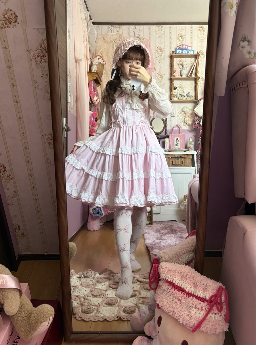 iaiiaimnm's tweet photo. ボンネット🎀
#ロリィタ https://t.co/xQt97LLPPQ