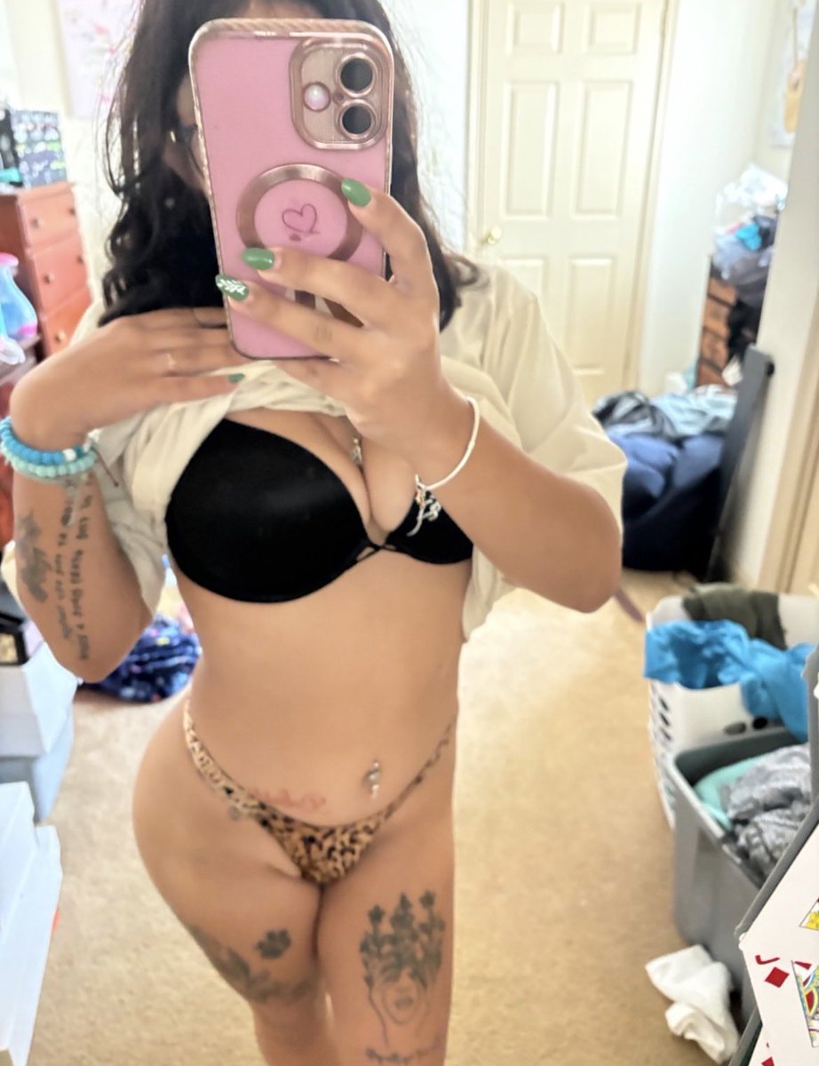 avawhite69's tweet photo. Dm https://t.co/hKwpJZInvy