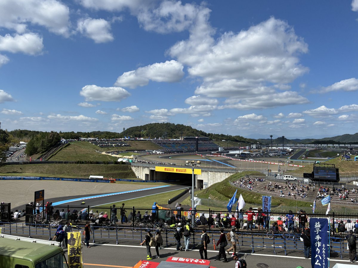 burikasu_'s tweet photo. 今日はココに陣取りました https://t.co/jgb53jTxQD
