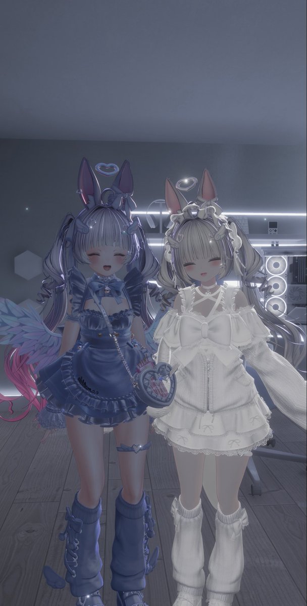 0Nld5's tweet photo. おはよう！昨日はみんなで改変してめっちゃ笑わせてもらった‼︎
#vrchat https://t.co/dweNKWnL8B