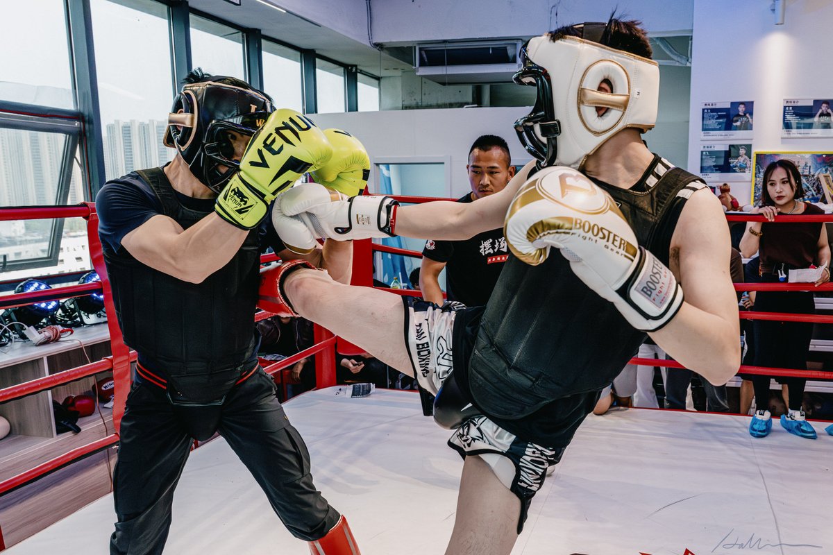 jjong24373717's tweet photo. Hey folks, who’s into Hungarian fighting styles  Had a blast training at Hun斗坪, the local martial arts training ground—super energetic vibes here! ， https://t.co/d9bXUOwZ92