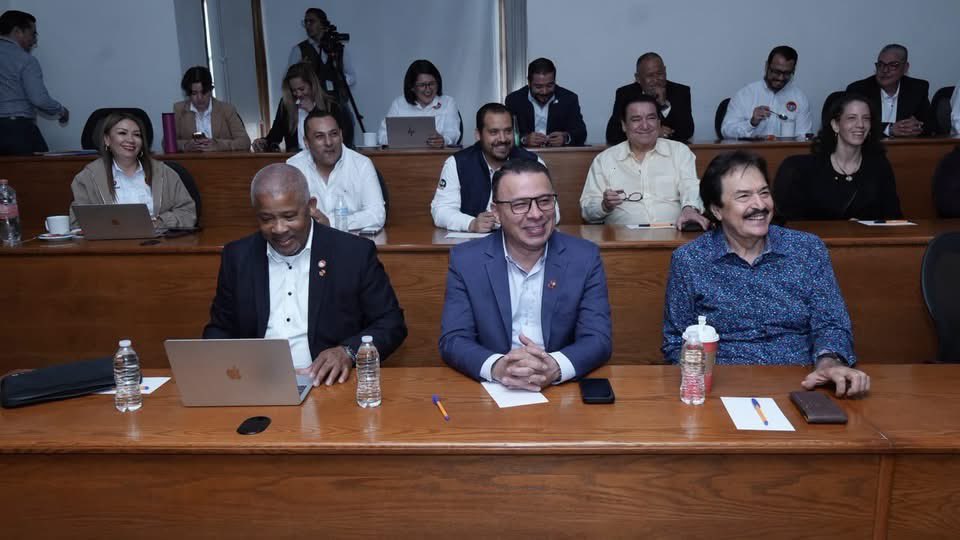 CTM_MX's tweet photo. 🌎🎓 La gira sindical internacional continúa en Coahuila, donde la unidad latinoamericana se encuentra con una apuesta concreta: la educación de las y los trabajadores. https://t.co/kOQXhW323S