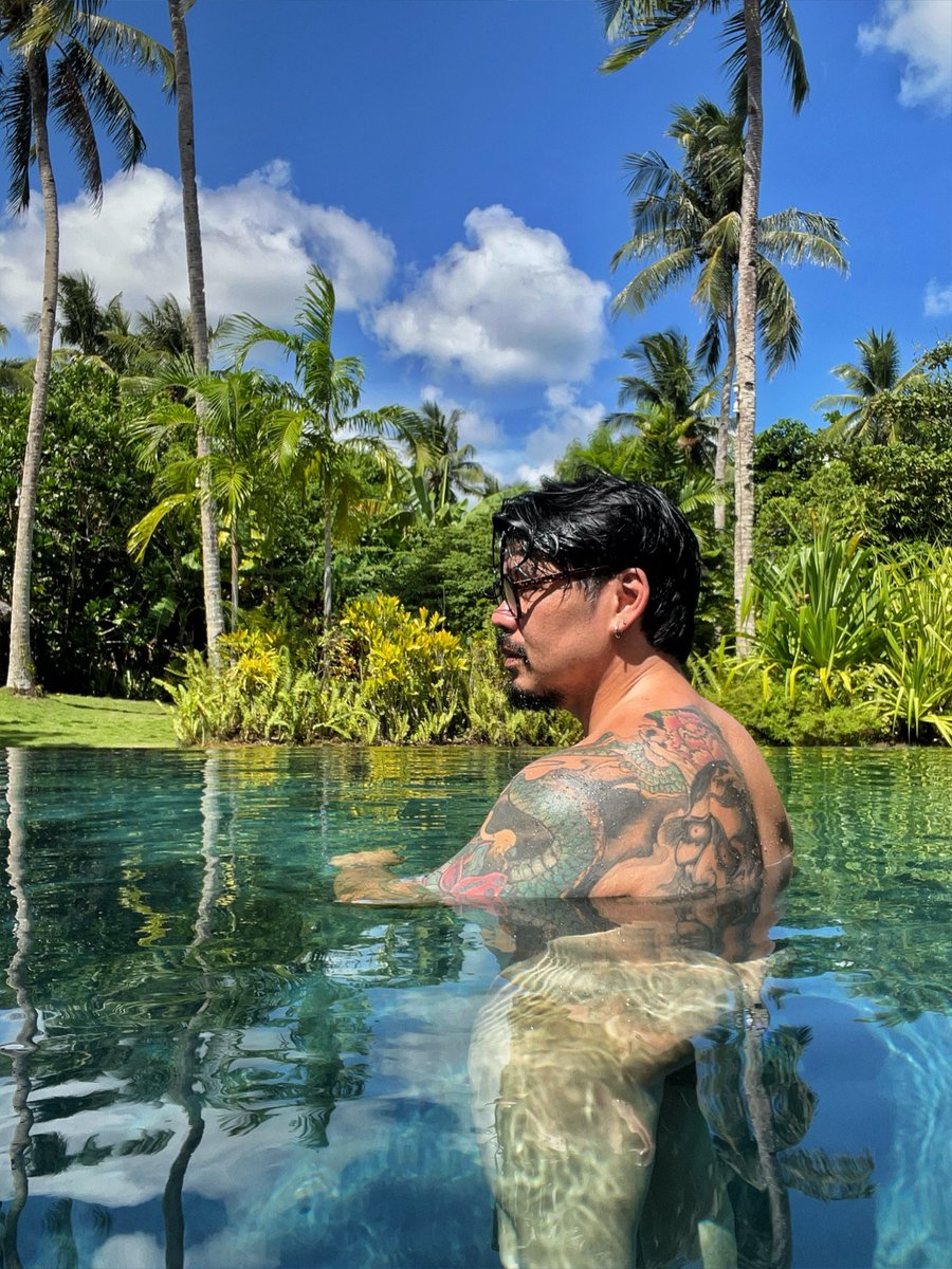 inkd_chef's tweet photo. Wanted to surf again today but my 50 yo body said “maybe let’s not” 😅  Apparently still paying for the Crossfit wod, push day and 2 hour surf session the other day. https://t.co/RNi3zY5FGr