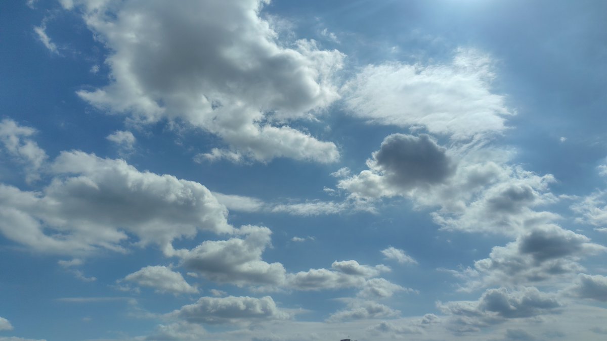 WGGQlxgayP86055's tweet photo. おはようございます
晴れたり☀ぐずったり☔
毎日忙しい…

左右されずに今日も

良い1日を！

Hope you have a wonderful day filled with smiles! 

#語学勉強中　#フォロバ100
#안녕하세요　#早安
#Buenosdías　#Bonjour https://t.co/l4fo2HIFlZ
