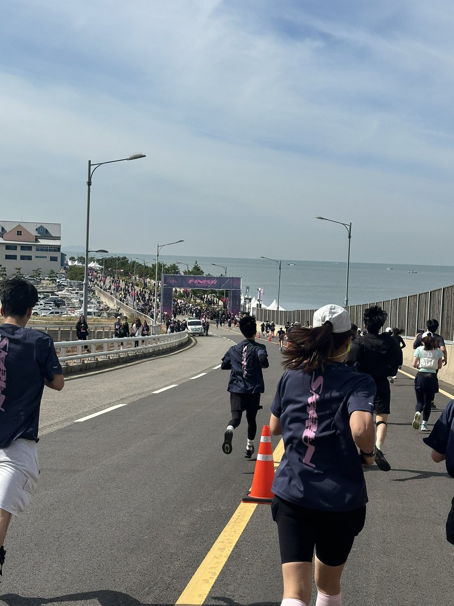 1209alsgh's tweet photo. 不思議なんですけどNIKE Run Club上だと12km弱ありました🤔🤔🤔 #SMRUN https://t.co/bBxa3j851r