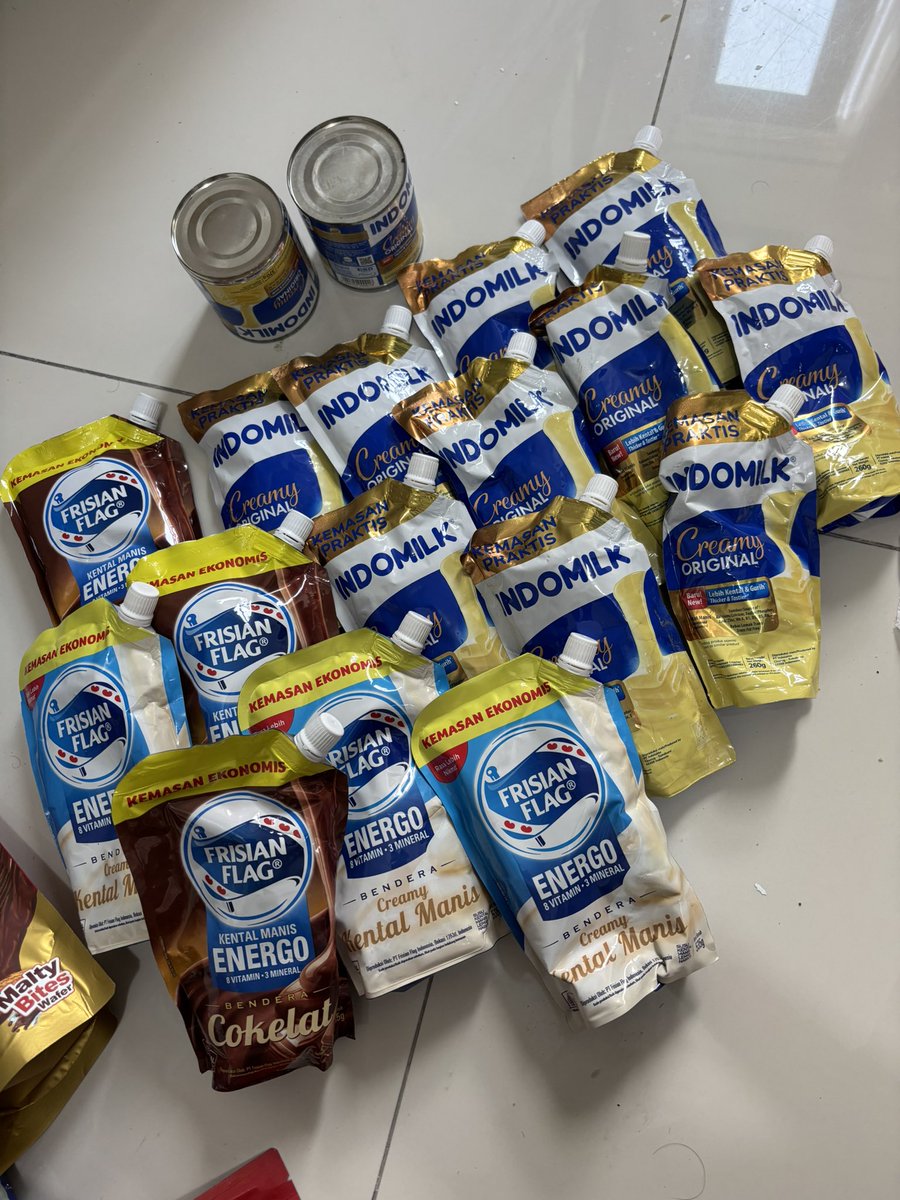 AxselMaster's tweet photo. Bongkar tas hasil PRJ https://t.co/46QkzMLPV1