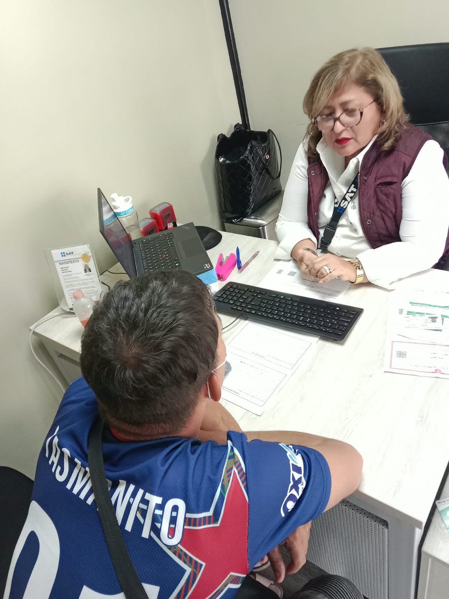 comar_sg's tweet photo. En el #CMS de la #COMAR en #Tapachula concluimos la cuarta semana de servicio de la oficina móvil del @SATMX para facilitar el acceso al trámite del #RFC y la firma electrónica para la población con necesidad de protección internacional. 👥
@SEGOB_mx @arturomedinap
@xade_mm https://t.co/FsakuDrZzx