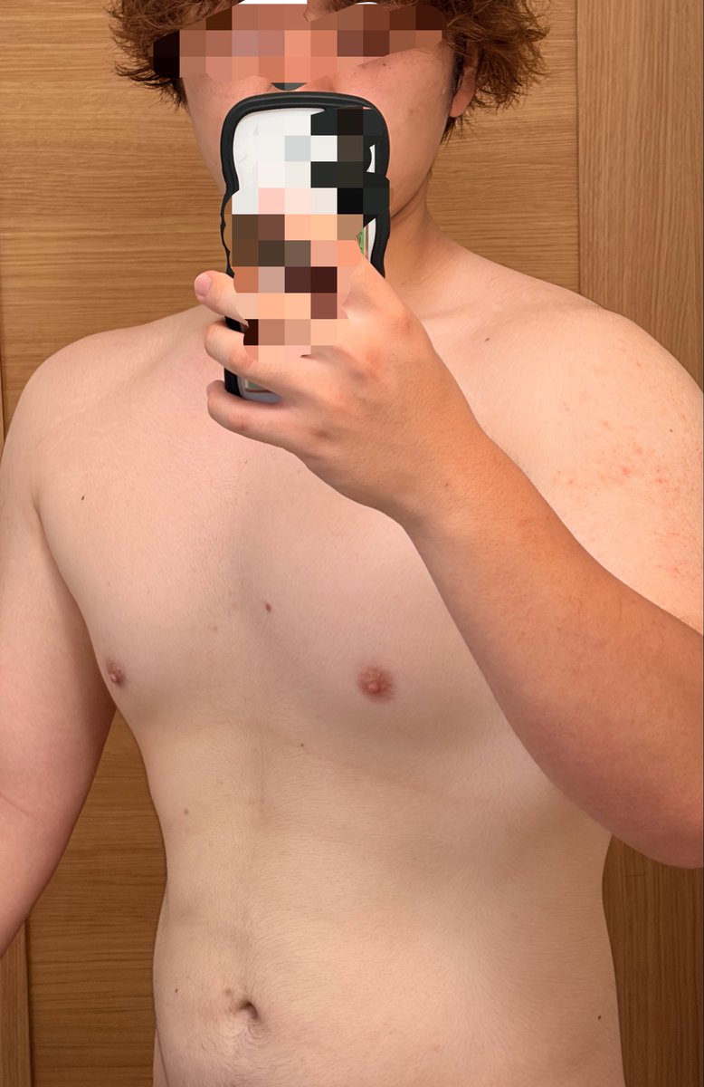 tamama_10's tweet photo. 最近筋トレもモチベがありません😭
贅肉が有り余りすぎている🐷 https://t.co/NHnBwcaQmv