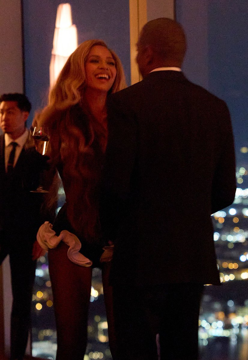 beyonceaccess's tweet photo. MEUS PAIS 🫶🏽 https://t.co/BIJ8w1dERZ