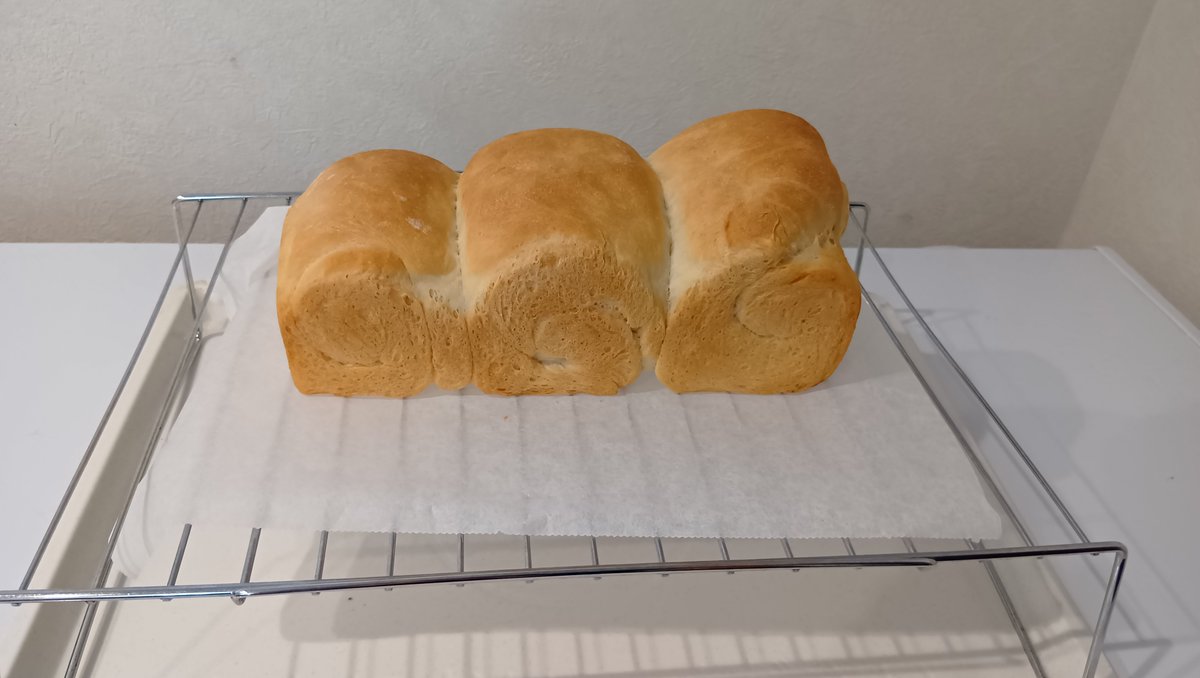 bobeetoneeto's tweet photo. 出来た
息子は興味を示さず😅 https://t.co/qzKBJeOZXW