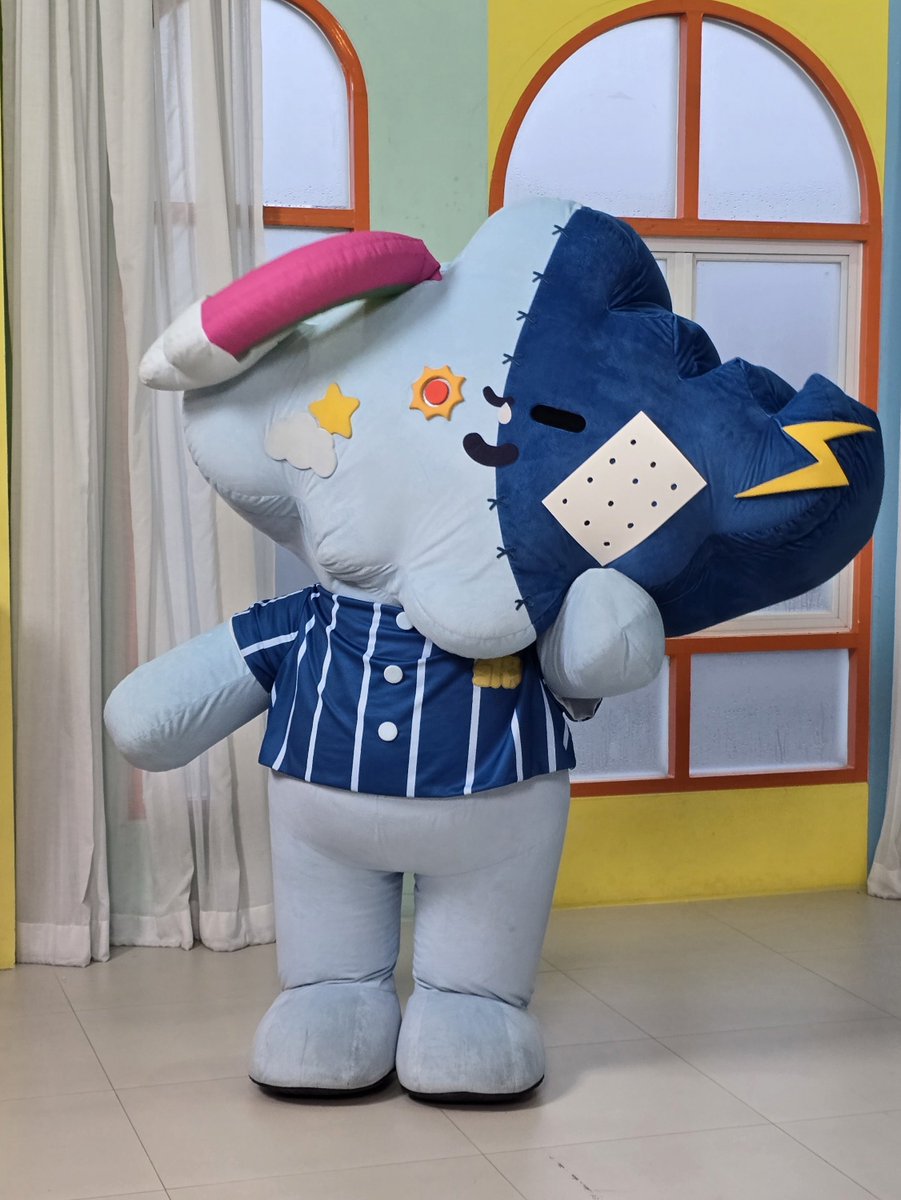 smyle_GMMTV's tweet photo. ถ้าม่ายหยักปวดฟันแบบฉะมายต้องทำยางงายยย 🦷🪥
#ClubFunDee #SMYLE https://t.co/xuJgpmeR0z