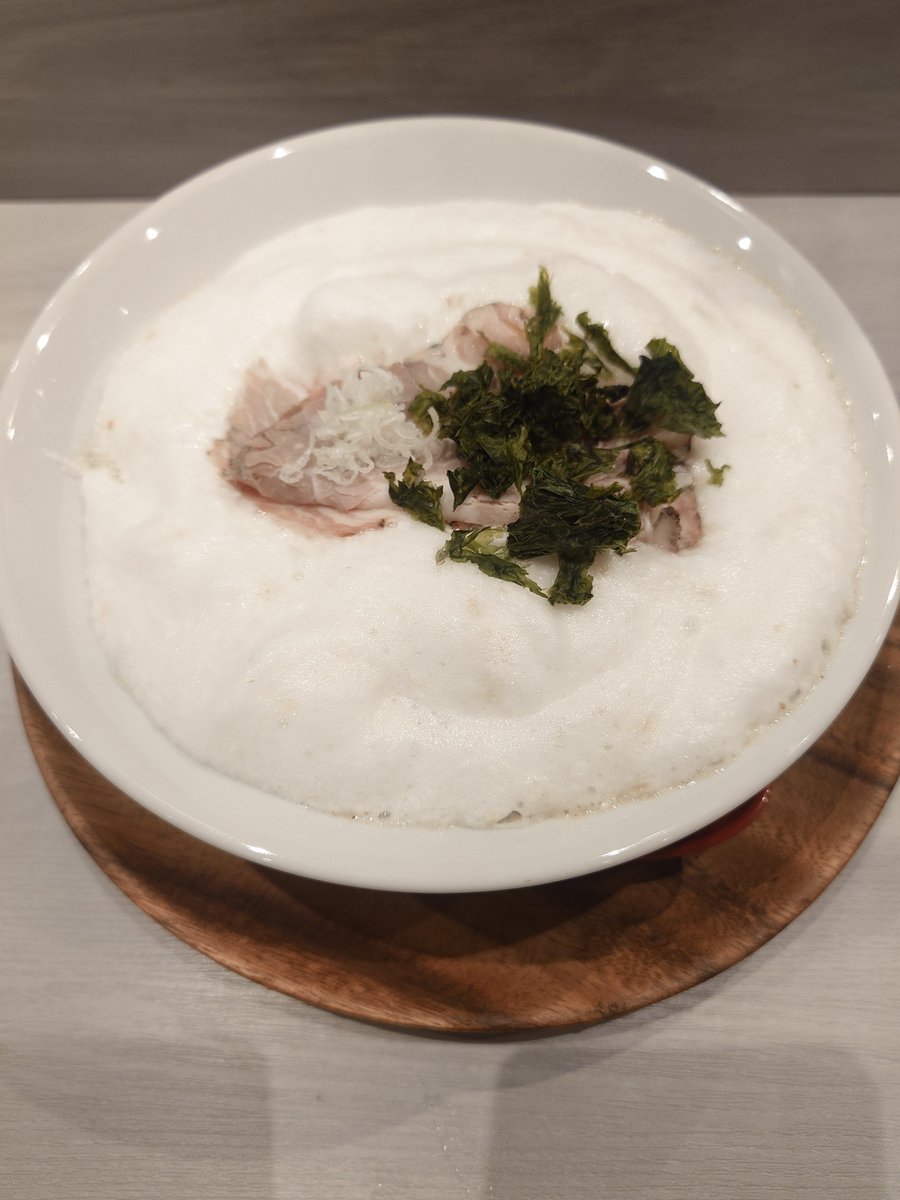 1379Fth's tweet photo. 立地的にはアレやが山芋ラーメン美味かった
ビル内で看板も無いから分かりにくくはあったけど https://t.co/uNho4orjDX