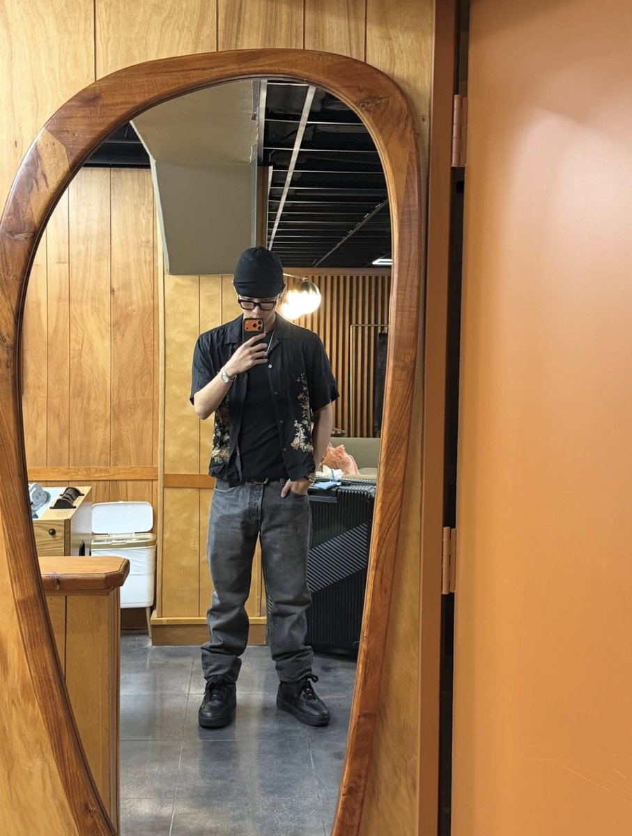 lngshotupdate_'s tweet photo. 4SHOBOIZ Instagram Update

Still workin’ 

#LNGSHOT #롱샷 #RYUL #률 https://t.co/9vBq02HKRr