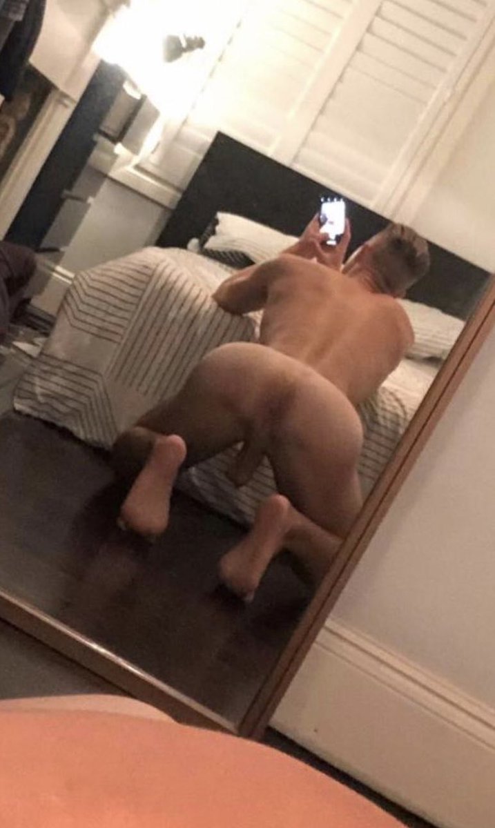 maccb1971's tweet photo. Young #hing #gay #cardiff #hunk #bigcock https://t.co/qD9SC9SgMC