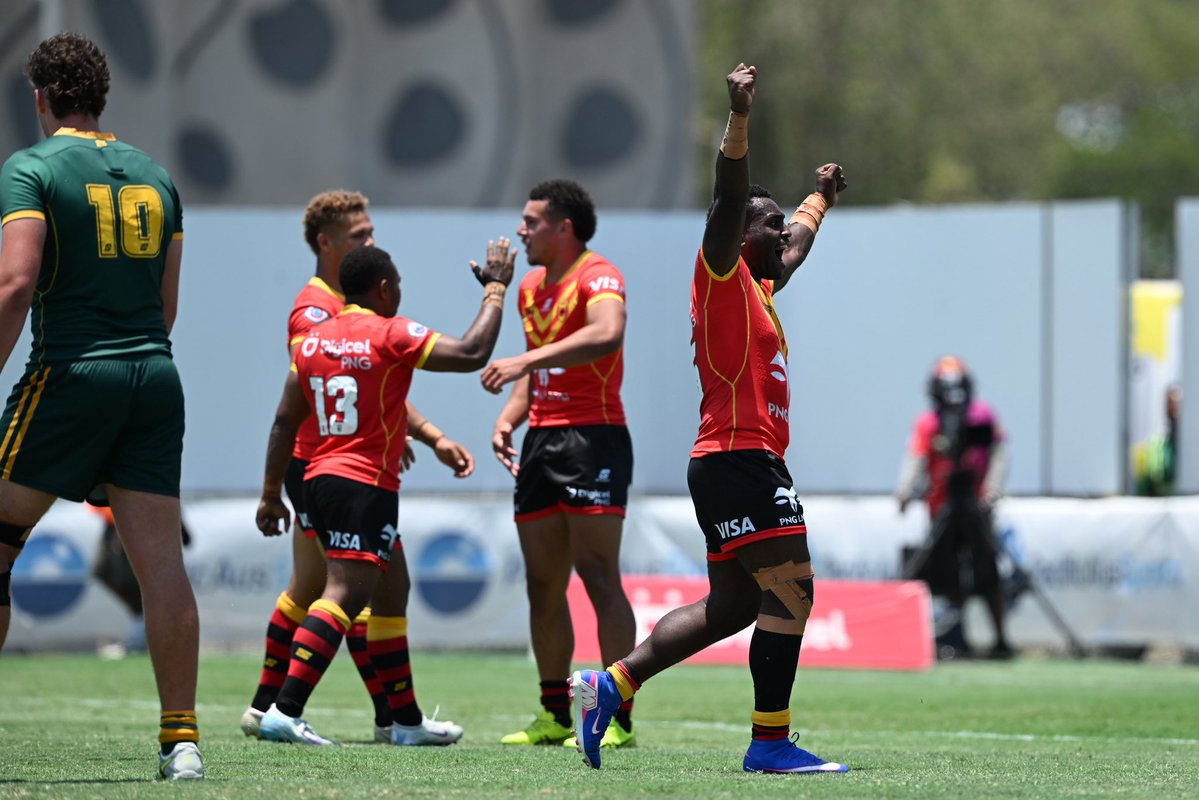 thecastpatrol's tweet photo. THE JUNIOR KUMULS HAVE BEATEN THE AUSTRALIAN SCHOOLBOYS 18-10! 🤩🇵🇬✅

A huge win for Papua New Guinea! What a result! 🔥

#PapuaNewGuinea #PNG #PNGKumuls https://t.co/uWZC9RkUQ6