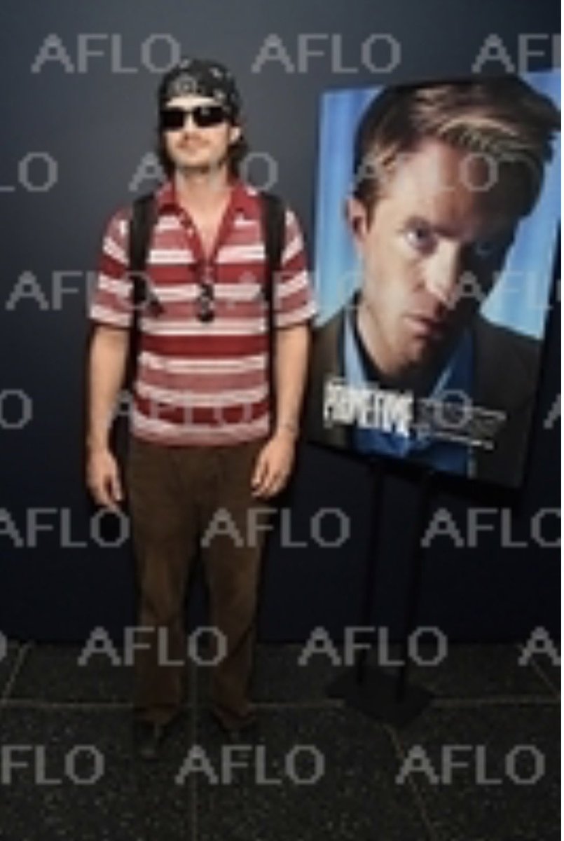 djobrazil's tweet photo. Joe Keery compareceu à exibição de “Primetime”, novo filme da A24 estrelando Robert Pattinson!  O evento ocorreu dia 16 de setembro, no Museu de Arte Moderna (MoMA) em Nova York.

Até o momento só encontramos disponíveis essas fotos no site Aflo… 😭 https://t.co/ViWxZ8tsTS