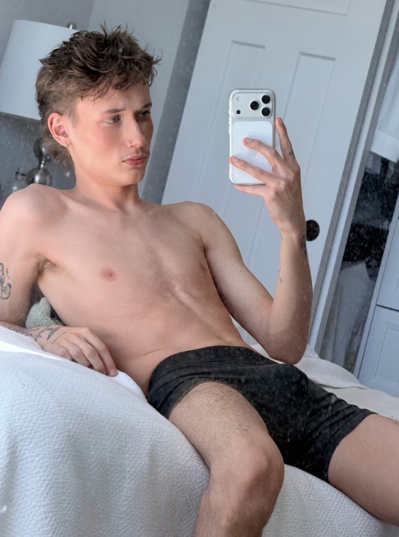 ZaneHartXXX's tweet photo. open comments and thank me later https://t.co/6FJNsUh0Kc