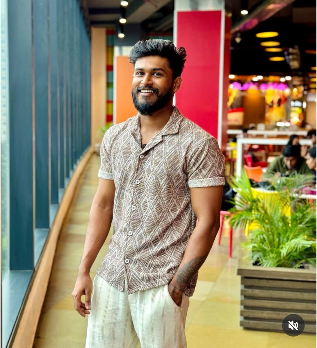 arthoo_v's tweet photo. Tamil guy ❤️✨

https://t.co/Mkf62dCBT1 https://t.co/jkRp6DGWRt