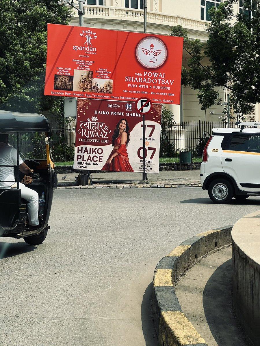 mypowai's tweet photo. As expected, one festival hoarding replaces another. The cycle continues, while @mybmc appears to turn a blind eye. Can residents know who is responsible for instructing @mybmcWardL and @mybmcWardS not to take action against these unauthorised hoardings? @vandemahatram https://t.co/s1D9wu70sG