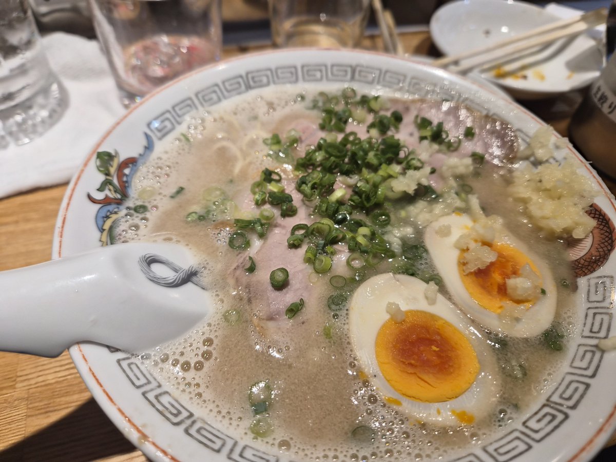 hiromintaka's tweet photo. お久しぶりのでぶちゃん🍜美味しかったぁ～😋✨️ついお酒も美味しく呑み過ぎてしまった🤭長年馬場にいて、職種違えど…主人が感動✨️外国人扱うことしかり、従業員が完璧の、皆が成長していることに…お客からみても学ぶことあり、めっちゃ、今日は、足を運んでよかった…🥰
＊写真添付忘れ 再投稿 https://t.co/HHXGfgxtoC