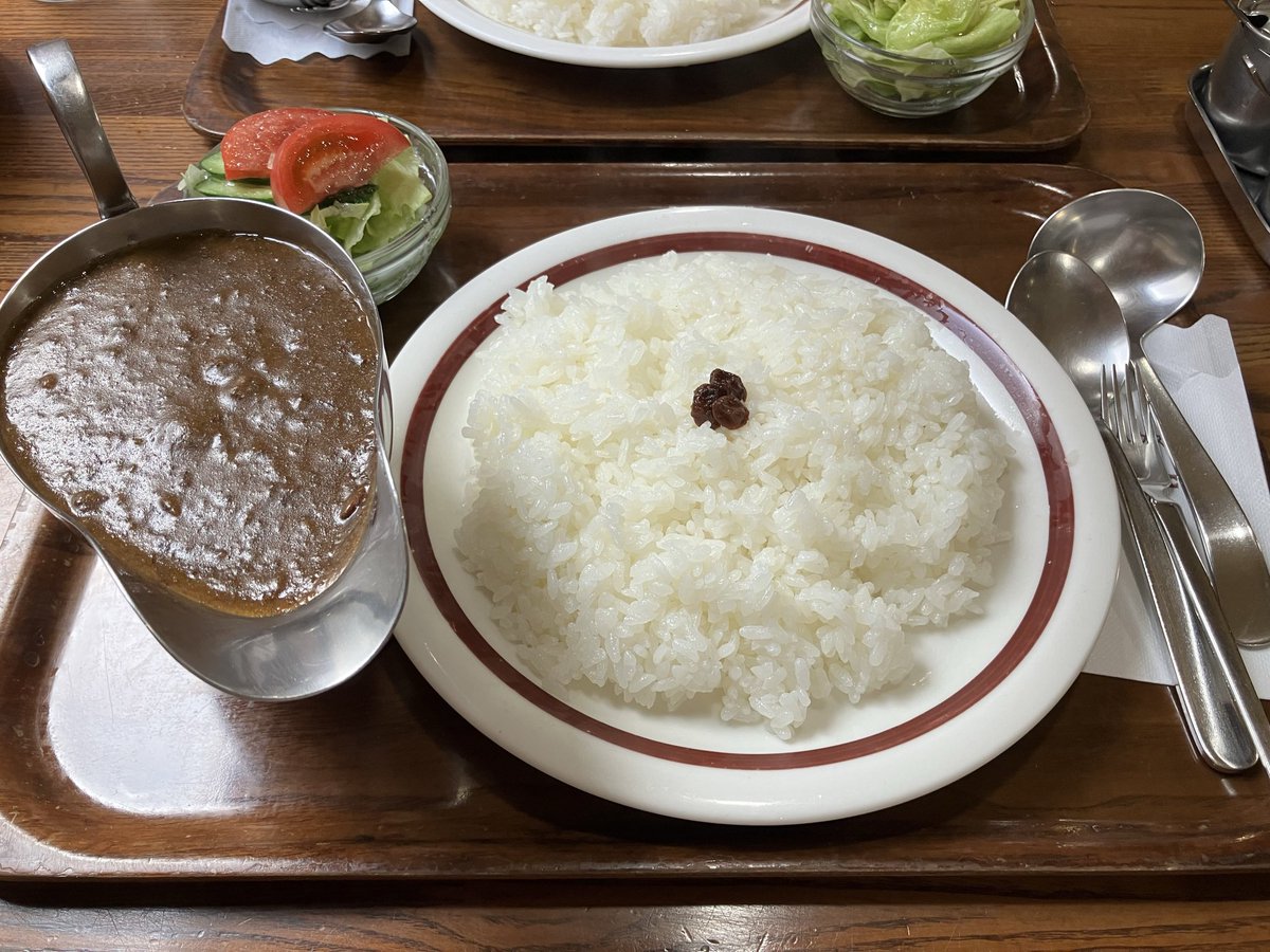 tk_17bass's tweet photo. 鎌倉の名店、キャラウェイで腹ごしらえ
欧風カレーうめえ！ https://t.co/YdK1ZUDuTy