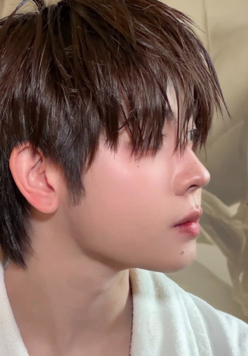 pchymysn's tweet photo. ชั้นรักมุมข้างนางมาก เฟอร์เฟคขนาดนี้ได้ไง เฟิร์สวันโคตรขี้โกงอะ https://t.co/JC6gy5uIMq