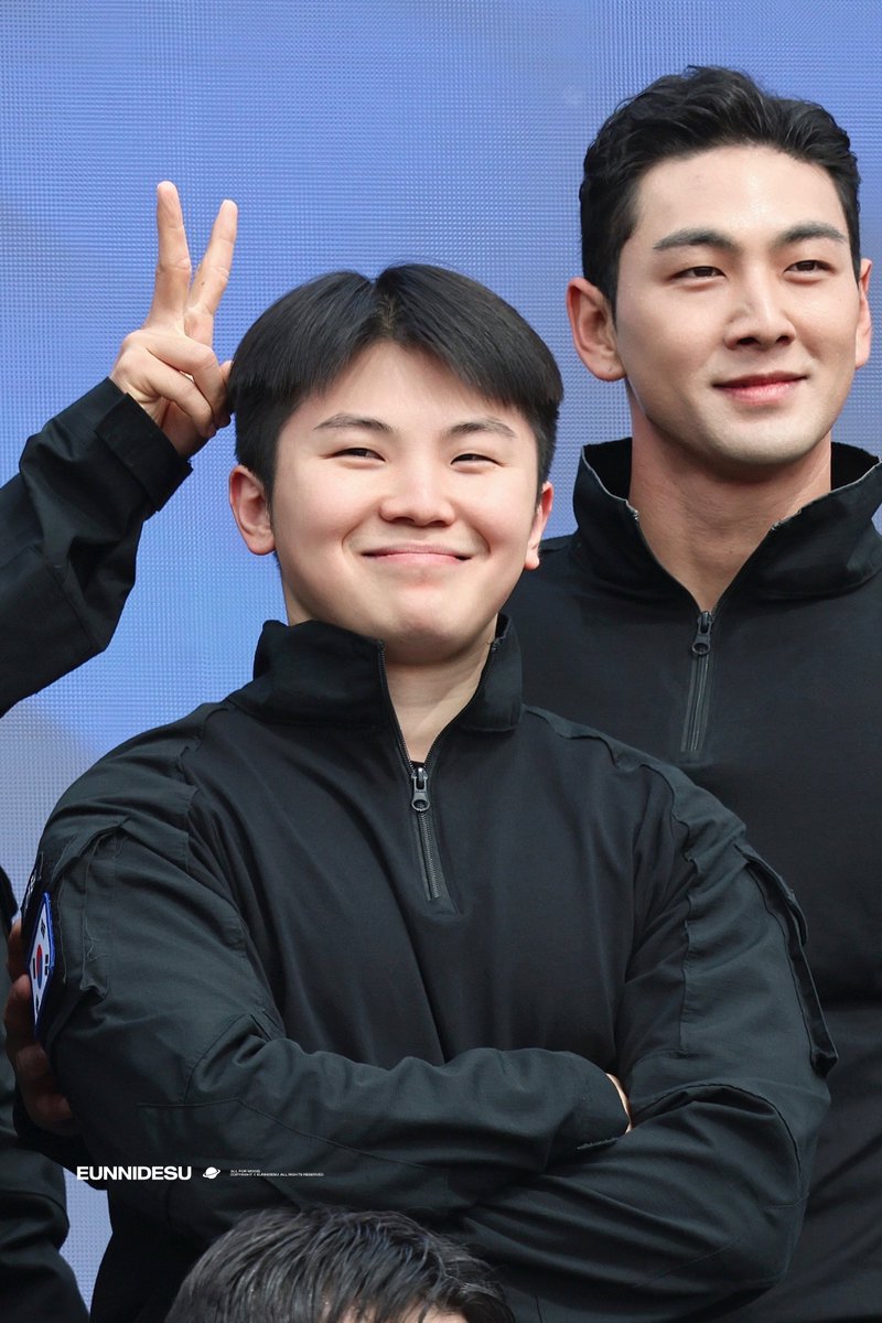 _eunnidesu's tweet photo. 261003 지상군페스티벌 #세븐틴 #우지 #ウジ #SEVENTEEN #WOOZI https://t.co/qztlwLmsD3