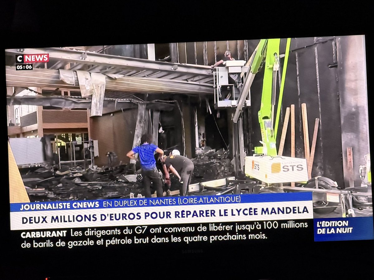 AlexandreJardin's tweet photo. QUI CASSE PAIE. 
QUI FAIT CASSER PAIE AUSSI (partis, élus locaux, députés, dirigeants asso, etc.).
QUI EST PRIS DANS UNE ACTION VIOLENTE PAIE
par prélèvement - comme 
pour les PV.

OUI ou NON ?

Sinon les #gueux paieront tous les dégâts par l’impôt . https://t.co/iRKozKlvPr