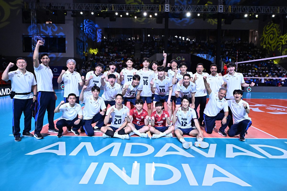 ransubong's tweet photo. 🇰�� SOUTH KOREA MEN'S VOLLEYBALL IN 2026

🥉 AVC Continental Championship
🥈 AVC Cup
🥇 East Asian Championship
7️⃣ Asian Games

Another national team season comes to an end. Thank you for your hard work and come back stronger next year kimchi boys! See you sa Korean VLeague 💪 https://t.co/Ib1AuFPbLu
