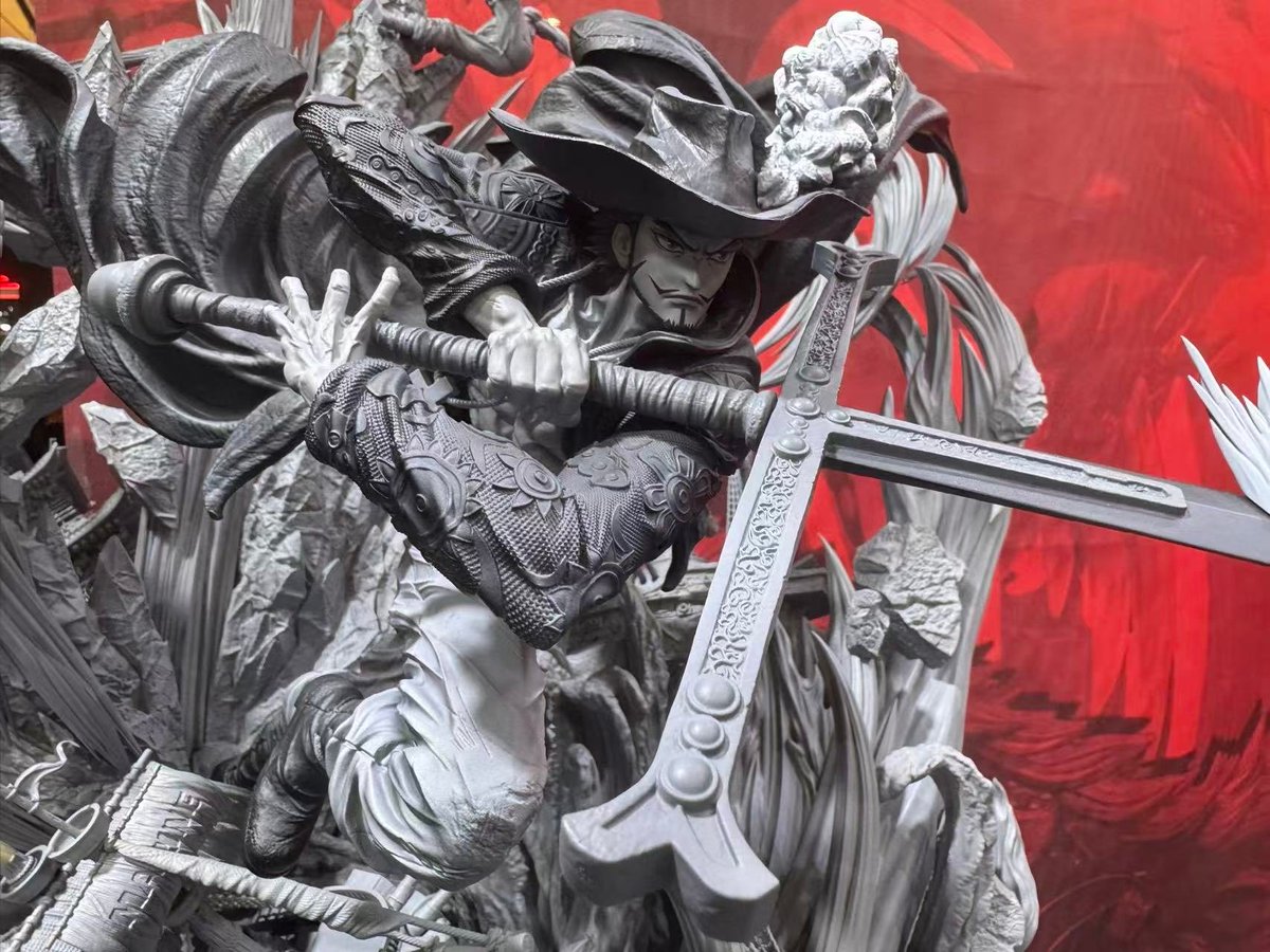 OPMerchandise's tweet photo. Here's a look at the Dracule Mihawk 1/6 Statue from Ryu Studio (@RyuStudioMy).

More info to come.

#OnePiece https://t.co/AOiciospGY