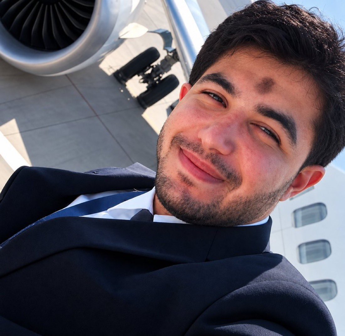 JaipurDialogues's tweet photo. https://t.co/6EJcjUKsUq

The Omani Pilot https://t.co/wf5CsxAe5W