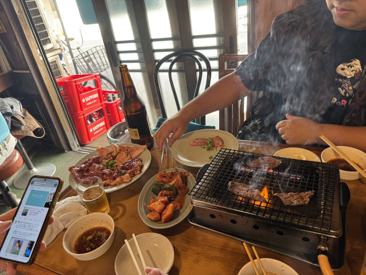 haruJp's tweet photo. 今日から三日間遊ぶぞー
まずは焼肉🍖 https://t.co/cmHL9Hi62W