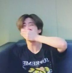 HanJisungb_'s tweet photo. @sick0nicko Vai se foder kkkkkkkk https://t.co/3kK89ZqZRU